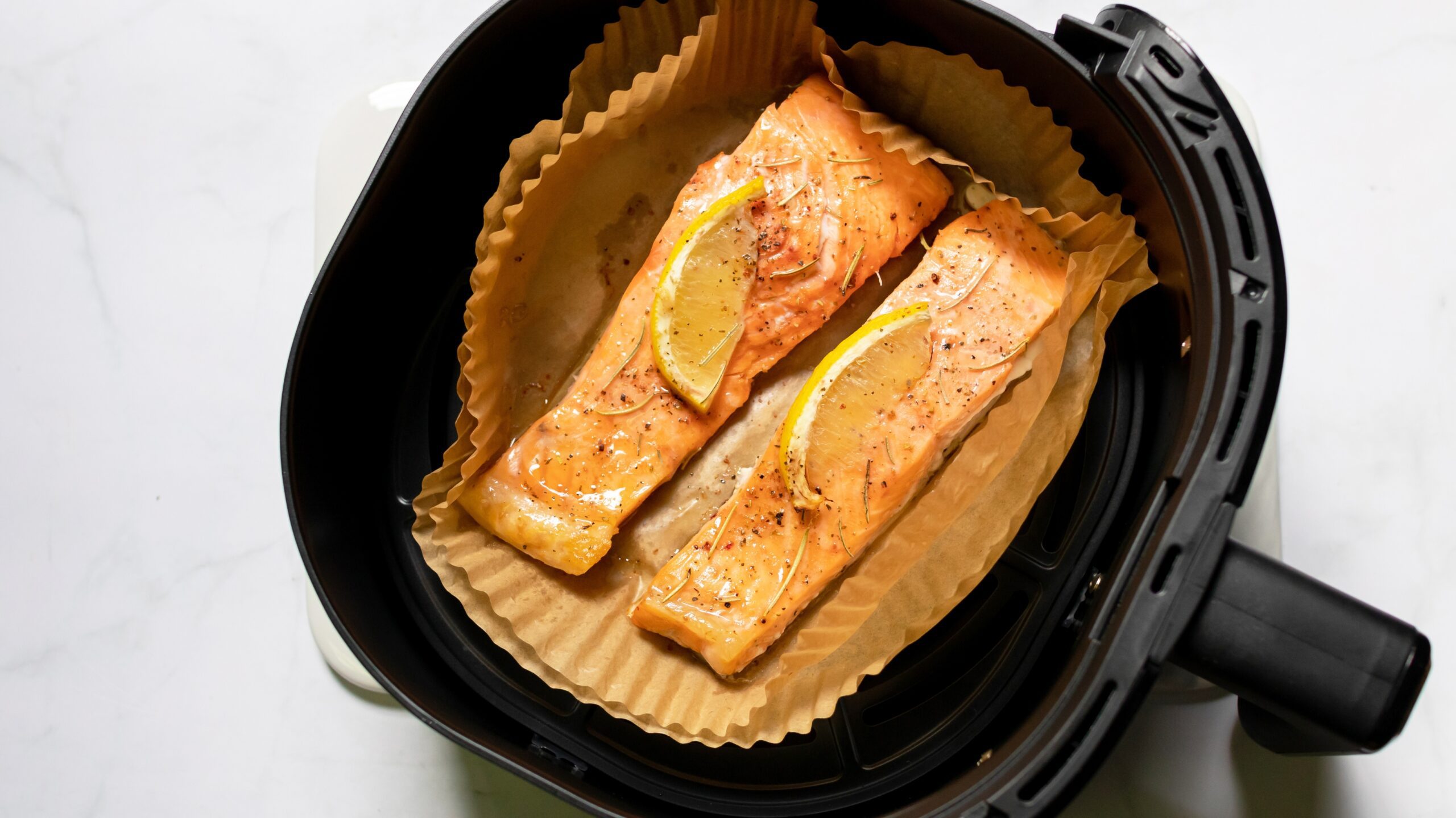 cooking salmon using air fryer